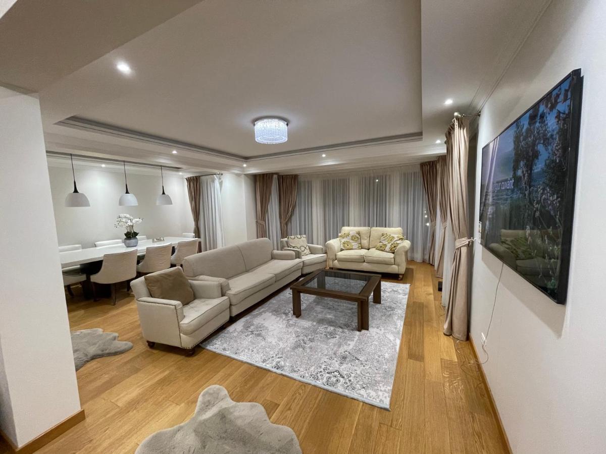 Sunny House Villa Сучеава Екстериор снимка