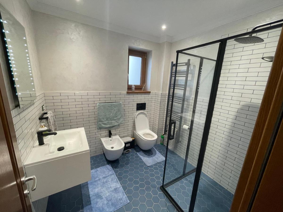 Sunny House Villa Сучеава Екстериор снимка