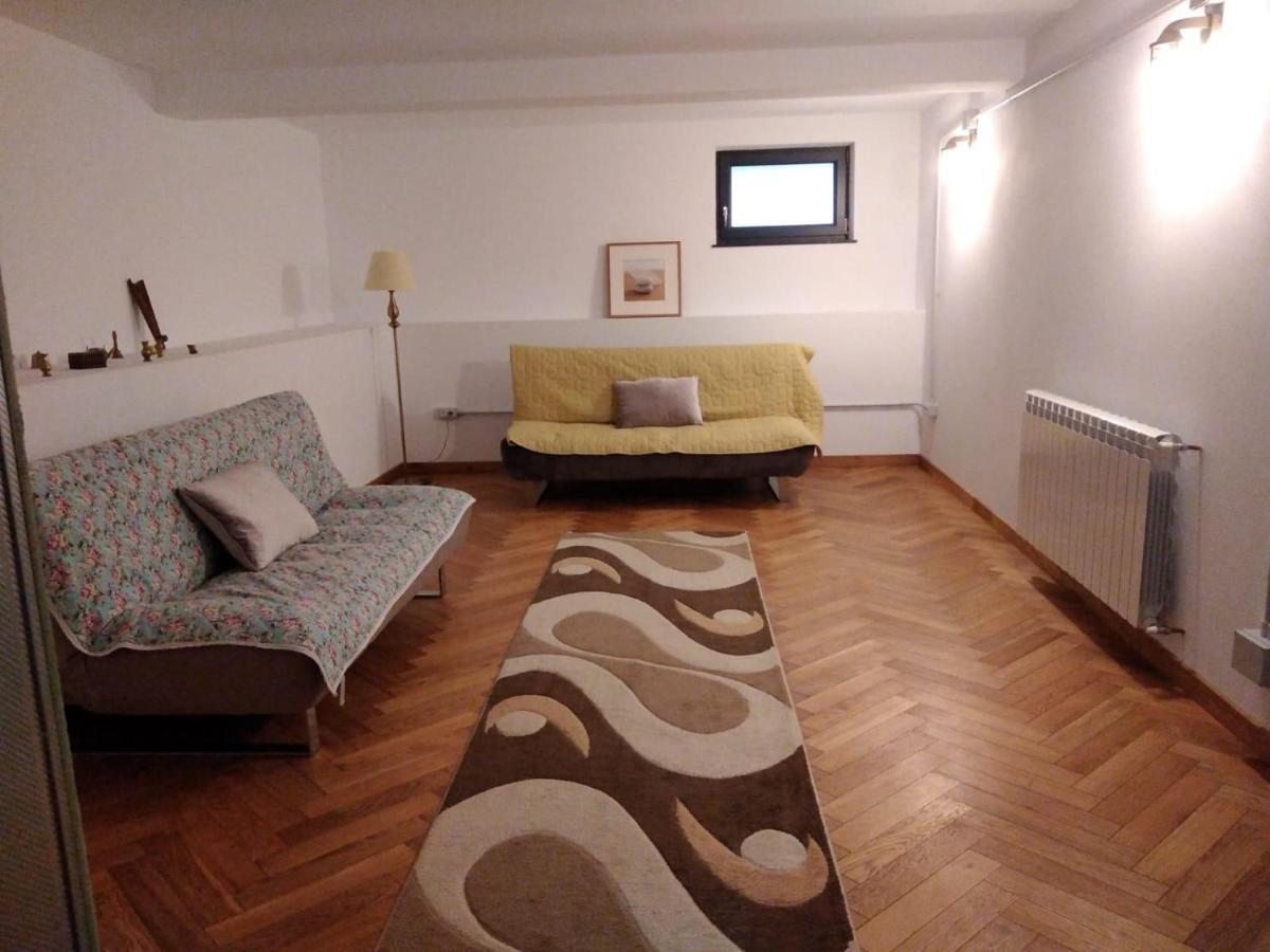Sunny House Villa Сучеава Екстериор снимка